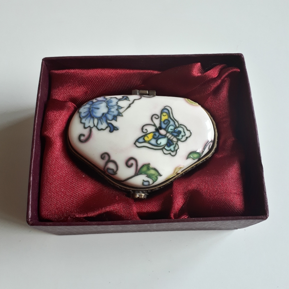 NEW Benaya Ceramic Art Jewelry Case